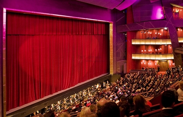 爱尔兰伯德盖斯动力剧场