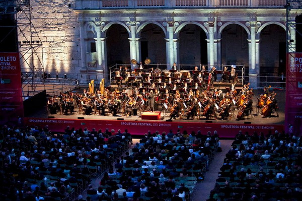 意大利两个世界艺术节