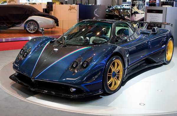 Pagani:帕加尼跑车官网,意大利跑车