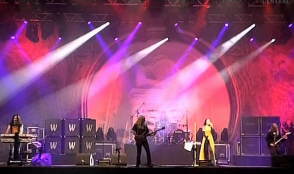 NightWish:芬兰夜愿金属乐队，2005年赫尔辛基演唱会高清版
